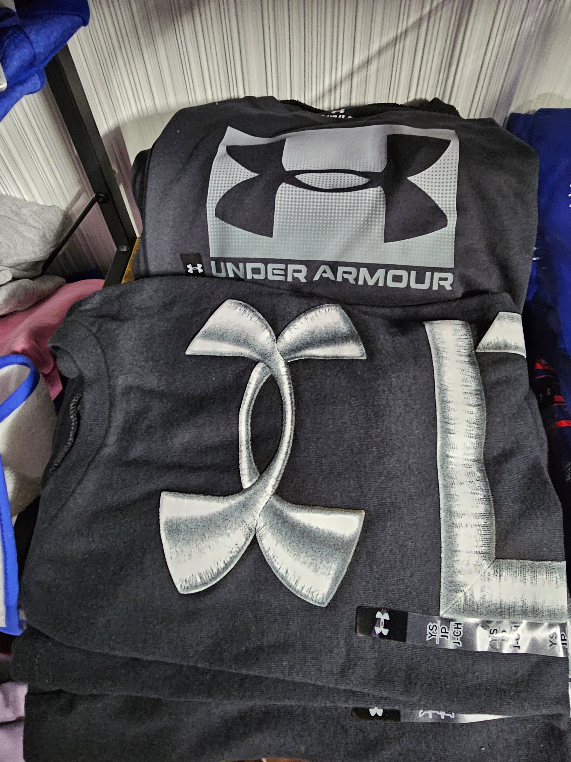 Youth UA logo tee shirts