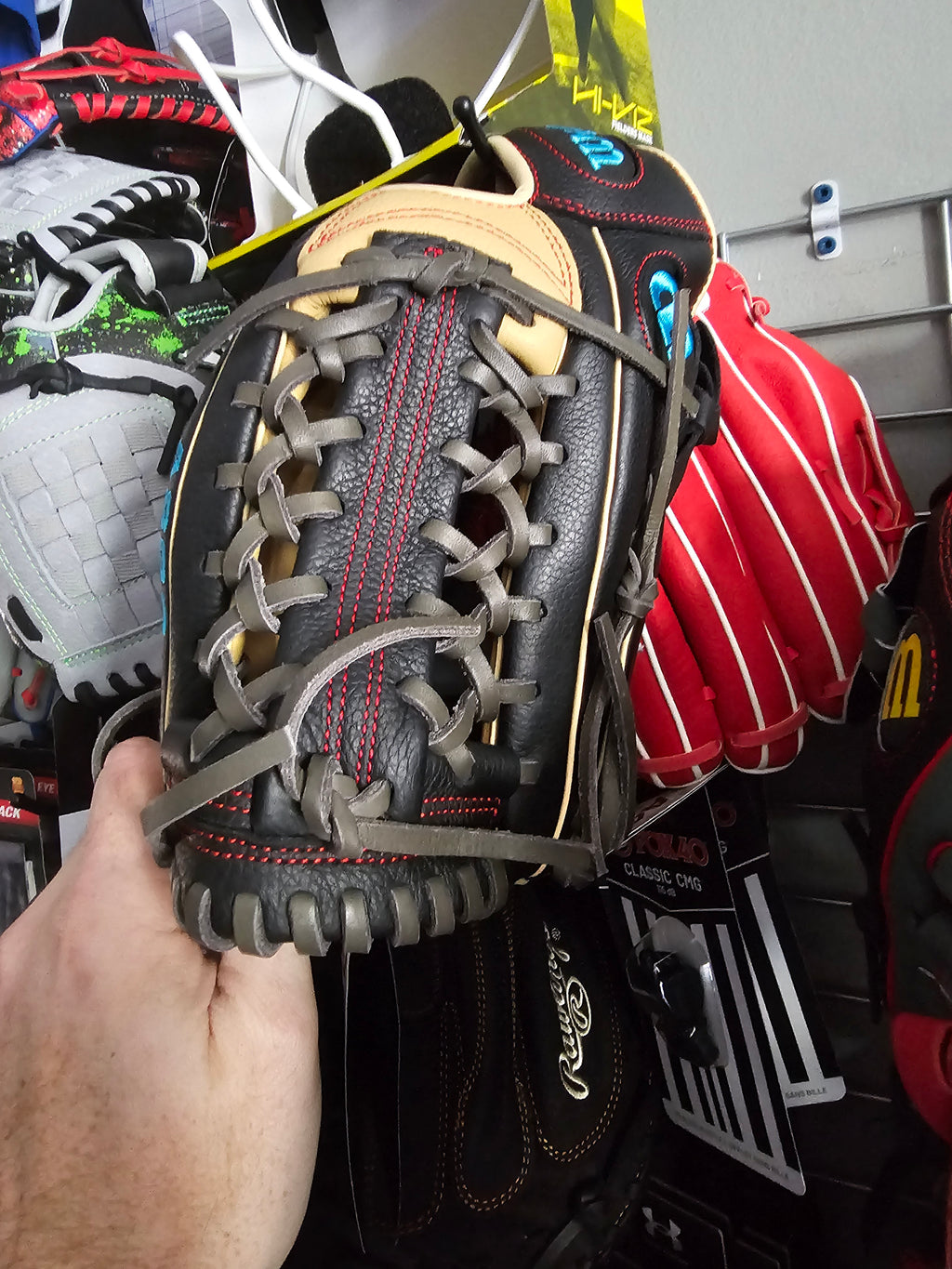 Wilson A450 12 In Baseball Glove Black/Tan